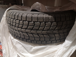 Dunlop R18 235/55 M+S (3 фото из 3)