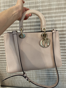 Сумка Dior (1 фото из 1)