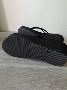 Продам новую летнюю обувь. (3 фото из 4)