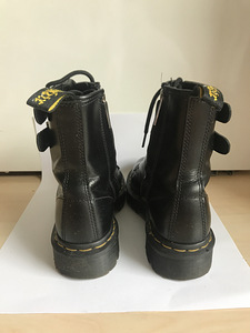 Dr martens (6 foto / 6)