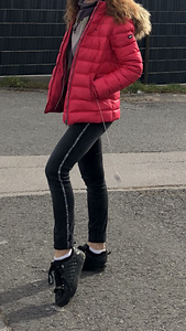 Suurepärases seisukorras Tommy Hilfiger orig. talvejope s.XS (3 foto / 3)