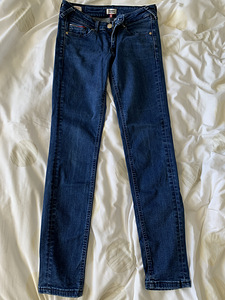 Teksad Tommy Jeans 26/32 (2 foto / 3)