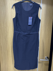 Платье ARMANI JEANS (1 фото из 2)
