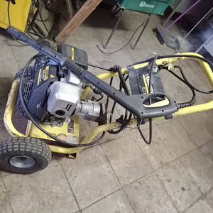 Minipesur kärcher G 7.10 Honda. (4 foto / 6)