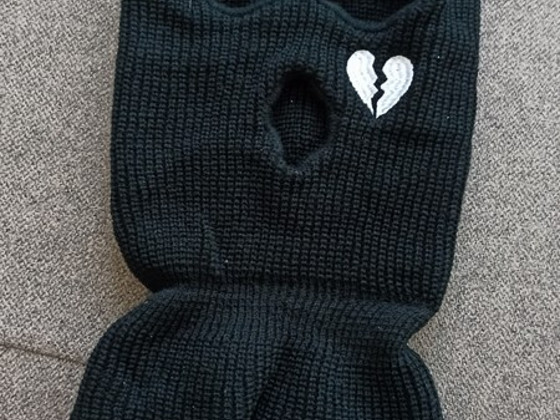 Balaclava broken heart black unisex