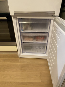 Холодильник beko (4 фото из 5)