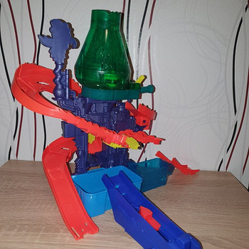 Hot Wheels Лабаратория
