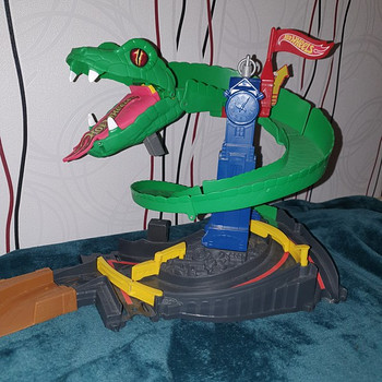 Hot Wheels Трасса Змея