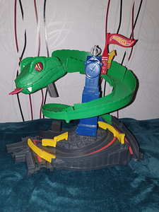 Hot Wheels Track Snake (4 foto / 4)
