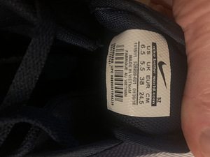 Nike размер 38 (7 фото из 7)