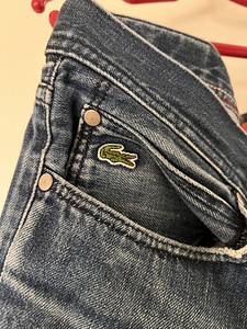 Джинсы Lacoste (3 фото из 6)