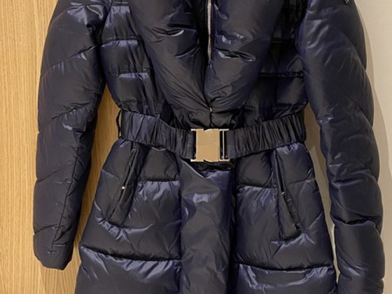 Пуховик Guess XS