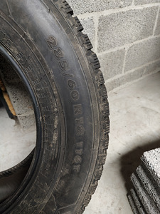 Nokian Hakkapeliitta 5 285/60 R18 (2 foto / 3)