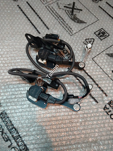 Toyota Land Cruiser 200 89407-60031 89408-60020 89408-60040 (3 foto / 7)