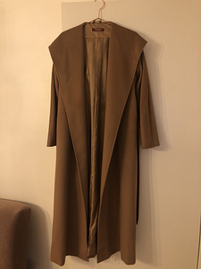 Пальто MaxMara (2 фото из 6)