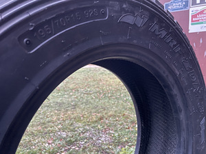 Гравийные шины MRF ZDM3 195/70 R15 DOT2017 (3 фото из 5)