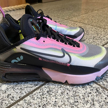 Sneakers –Nike AIR MAX 2090