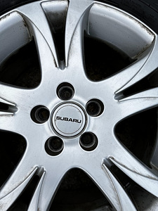 Зимняя резина ламель и 16 диски на Subaru (2 фото из 8)