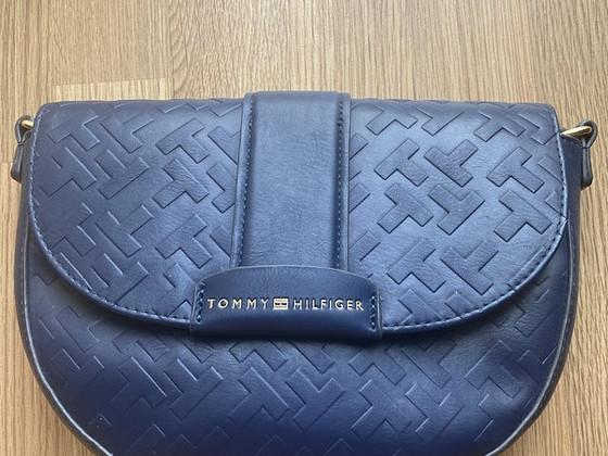 Сумка tommy hilfiger