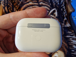 Продать новые Airpods Prod (4 фото из 5)