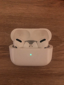 Apple AIRPODS PRO (1 фото из 2)