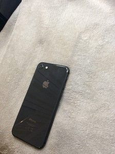iPhone 8 64 ГБ 98% (2 фото из 2)