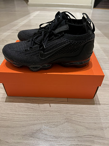 Nike VaporMax (3 фото из 4)