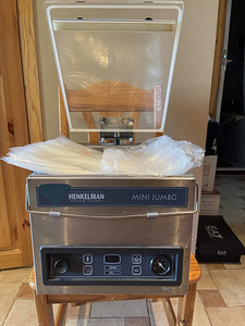 Henkelmann Mini Jumbo vakumeerija. (1 foto / 6)