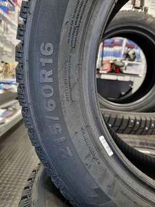 Новая шипованная резина 215/60R16 (1 фото из 3)