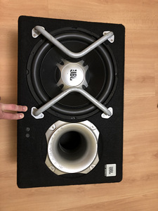 Jbl (1 foto / 2)