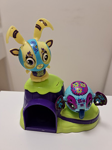 Originaalsed Sega Toys / Spin Master loomakesed ja maja (1 foto / 4)
