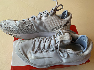 Кроссовки Nike 38 (5 фото из 5)
