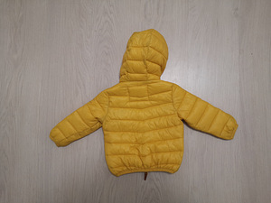 Детская куртка (2 фото из 2)