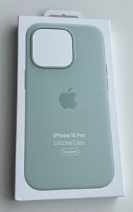 Apple iPhone 14 Pro Silicone Case with MagSafe (7 фото из 8)