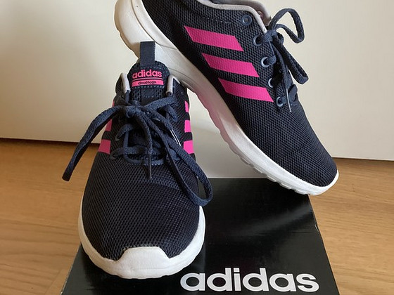 Кроссовки Adidas, размер 36 2/3