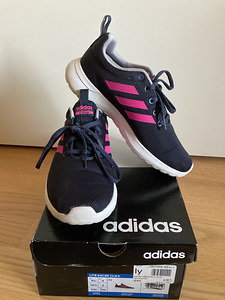 Кроссовки Adidas, размер 36 2/3 (1 фото из 5)