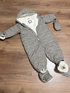 Комбинезон Gap 18-24 (2 фото из 3)