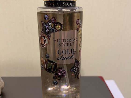 Victoria secret gold struck новый