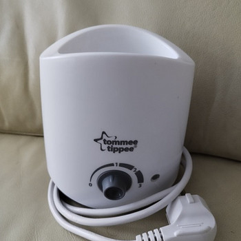 Подогреватель для бутылочек Tommee Tippee
