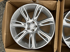 20" Land Rover originaalveljed 5x108 (uued), sobib Volvo jne (1 foto / 9)