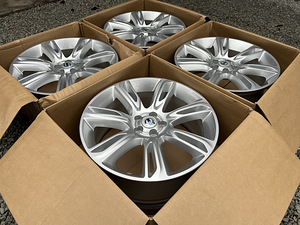 20" Land Rover originaalveljed 5x108 (uued), sobib Volvo jne (7 foto / 9)