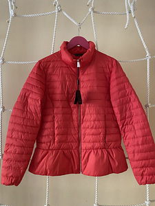 Massimo Dutti uus naiste jope suurus M (1 foto / 1)