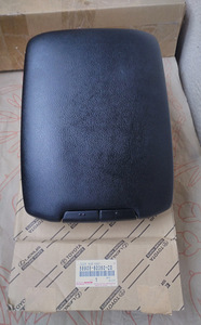 Toyota Land Cruiser 150 58905-60360-C0 58905-60320-C0 (1 foto / 6)