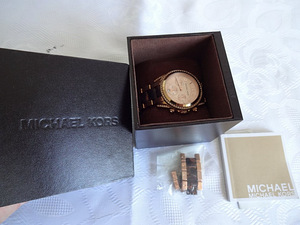 Naiste käekell Michael Kors Naiste käekell (2 foto / 9)