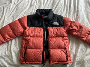 The North Face 700 Nuptse (1 фото из 7)