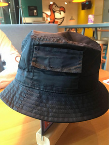 Heron Preston Unisex Bucket Hat (1 foto / 4)