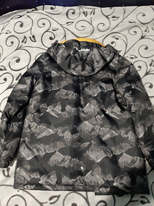 Зимняя куртка 164 (2 фото из 2)