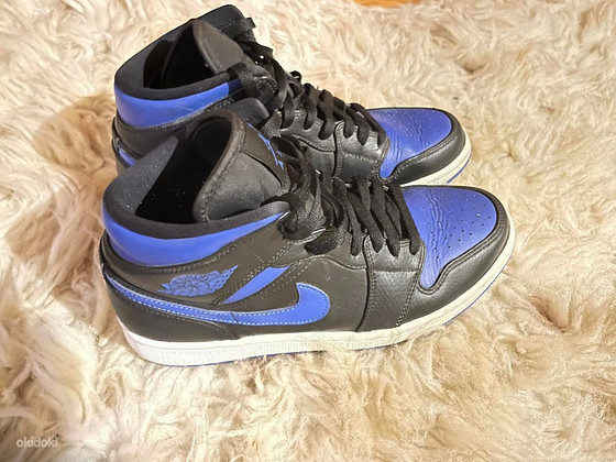 Nike Jordan 1 Mid Black Hyper Royale № 42