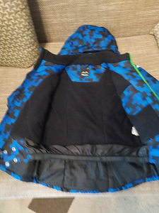 Зимния куртка (3 фото из 3)