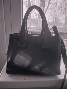 Кожаная оригинальная сумка MICHAEL KORS (2 фото из 3)